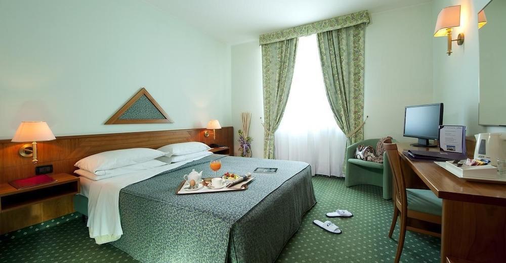 Castagna Palace Hotel & Restaurant Montecchio Maggiore Buitenkant foto