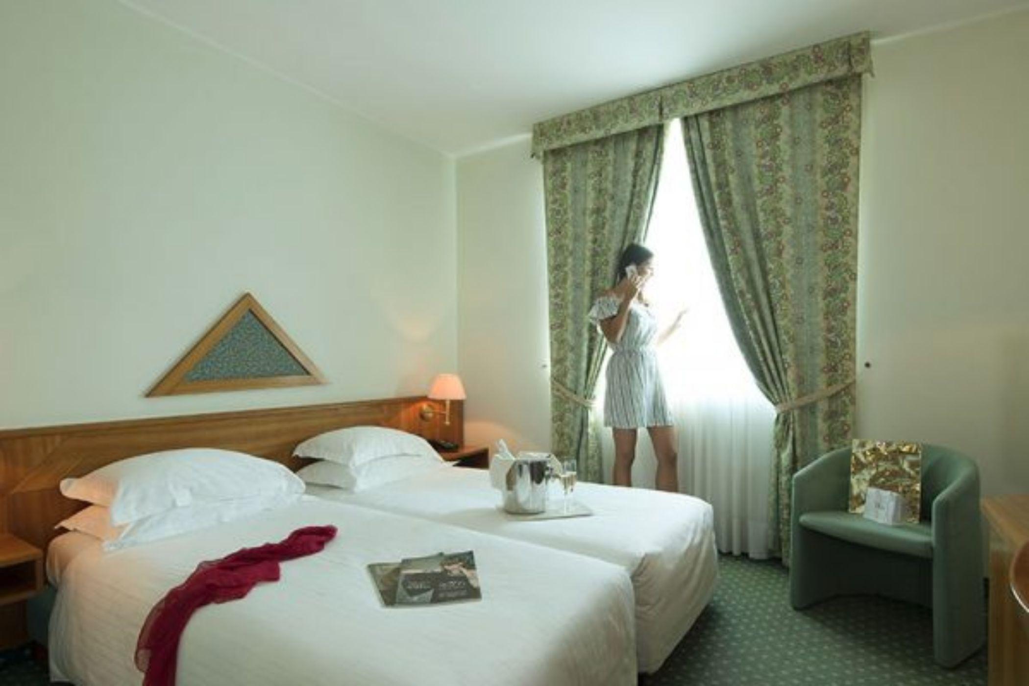 Castagna Palace Hotel & Restaurant Montecchio Maggiore Buitenkant foto
