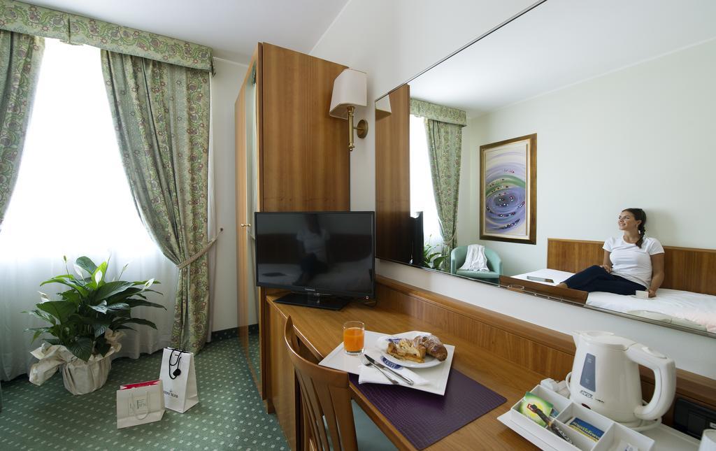 Castagna Palace Hotel & Restaurant Montecchio Maggiore Buitenkant foto